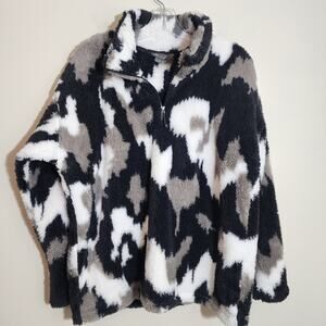 Eddie Bauer Urban Camo soft fluffy fleece 1/4 zip sweatshirt woman's size XL